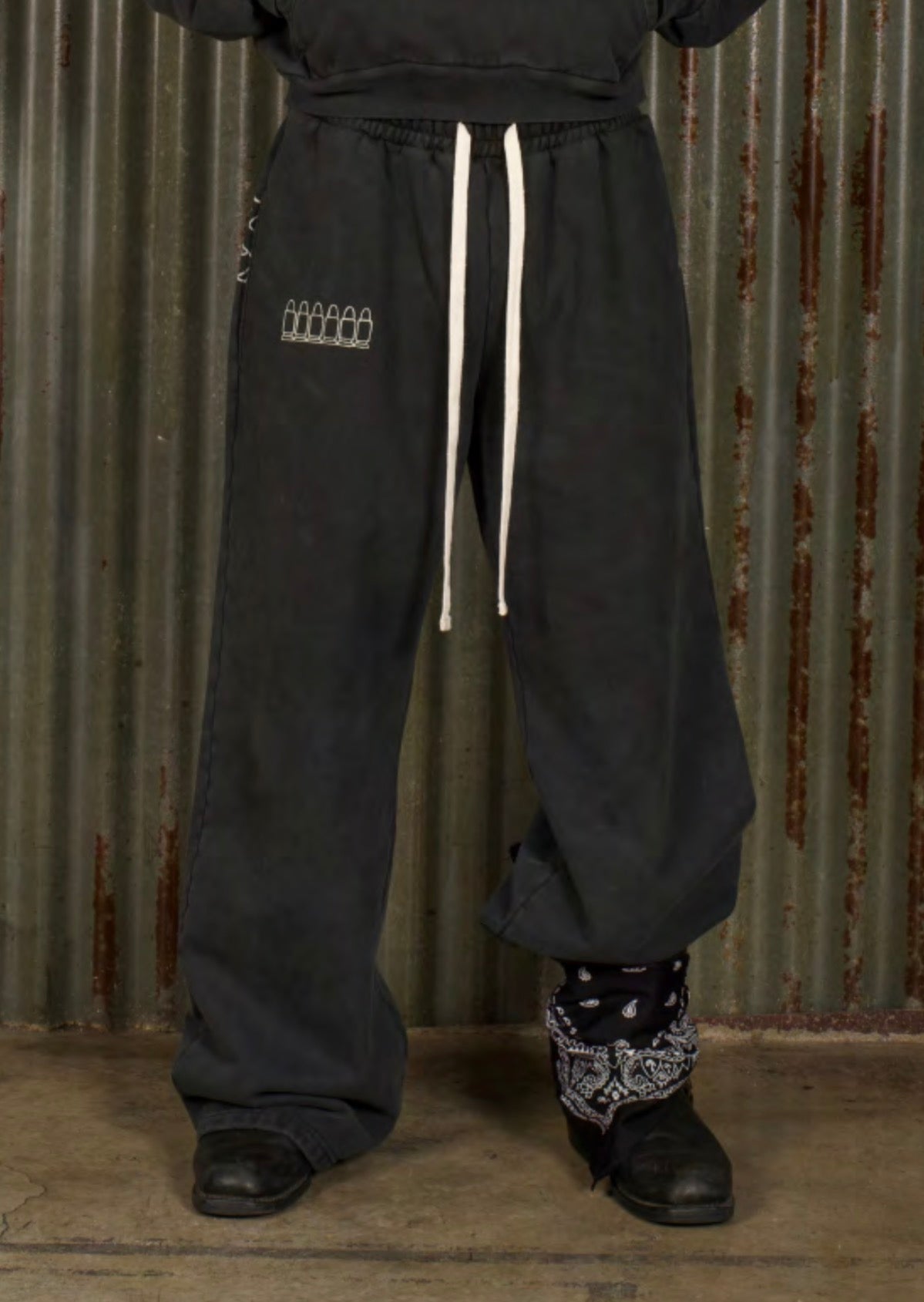 REVOLVER SWEATPANT - BLACK