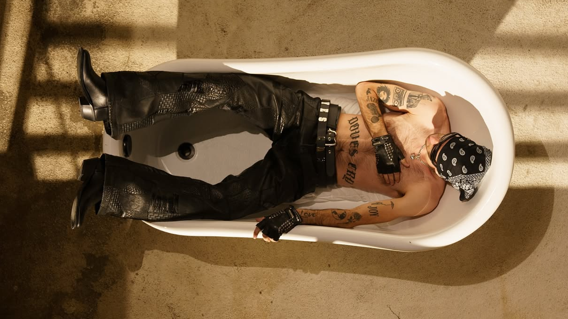 Doves Cry x Come Out to Play