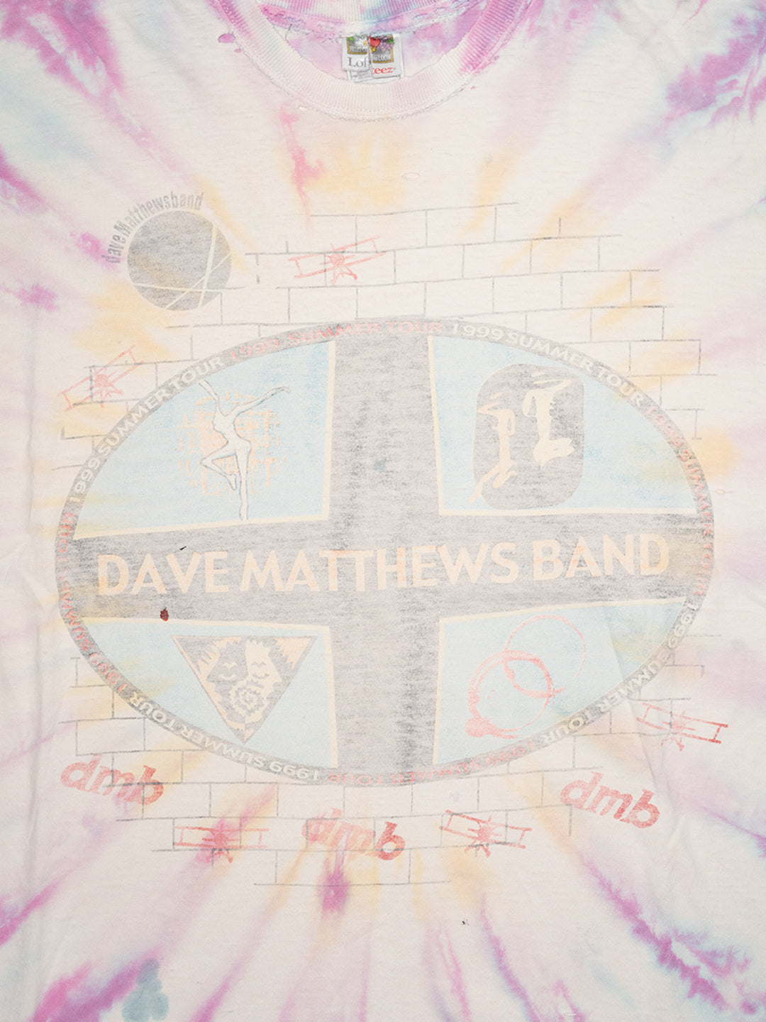 DAVE MATTHEWS BAND close up