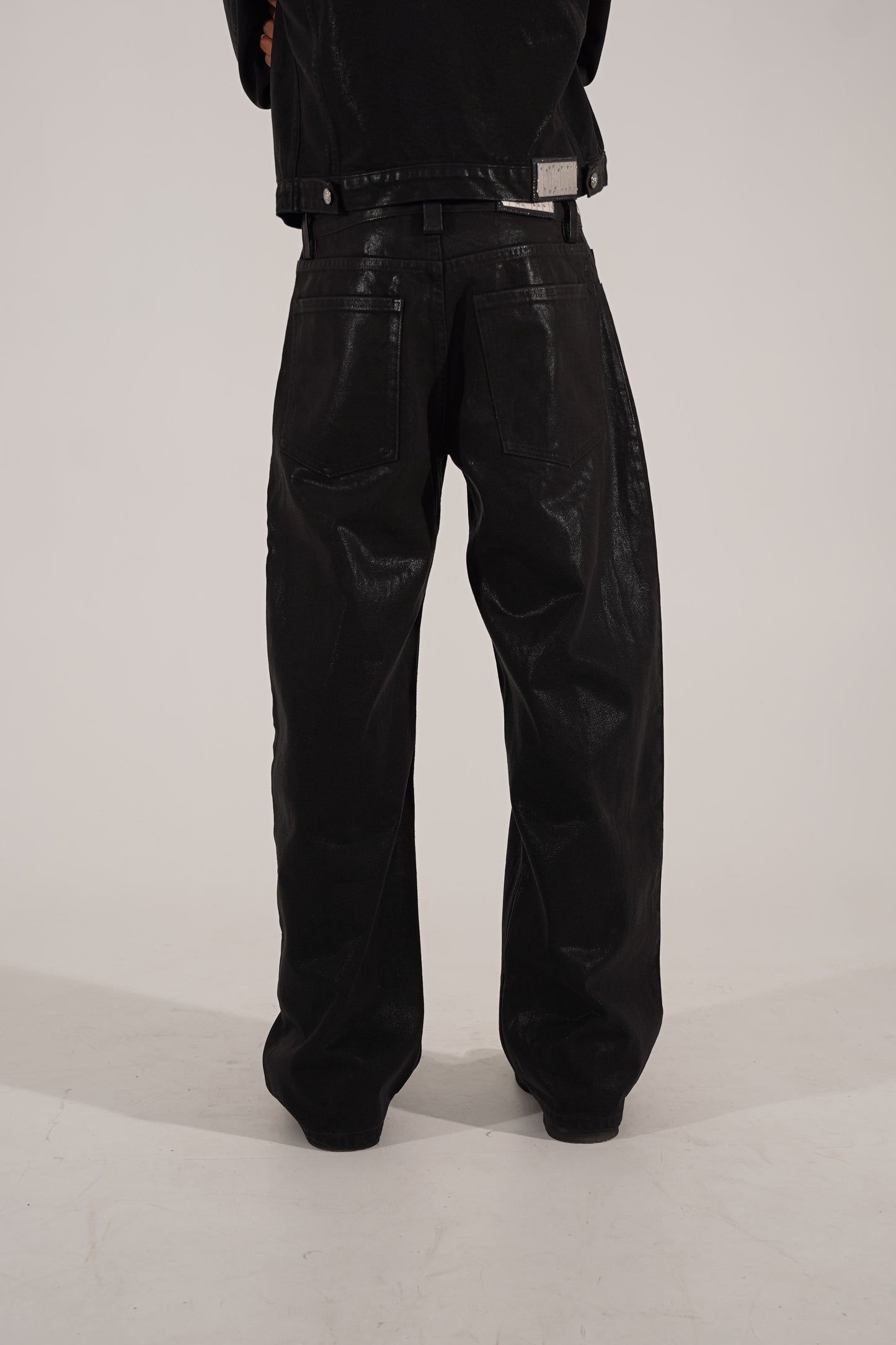 バーンラバーデニムパンツ