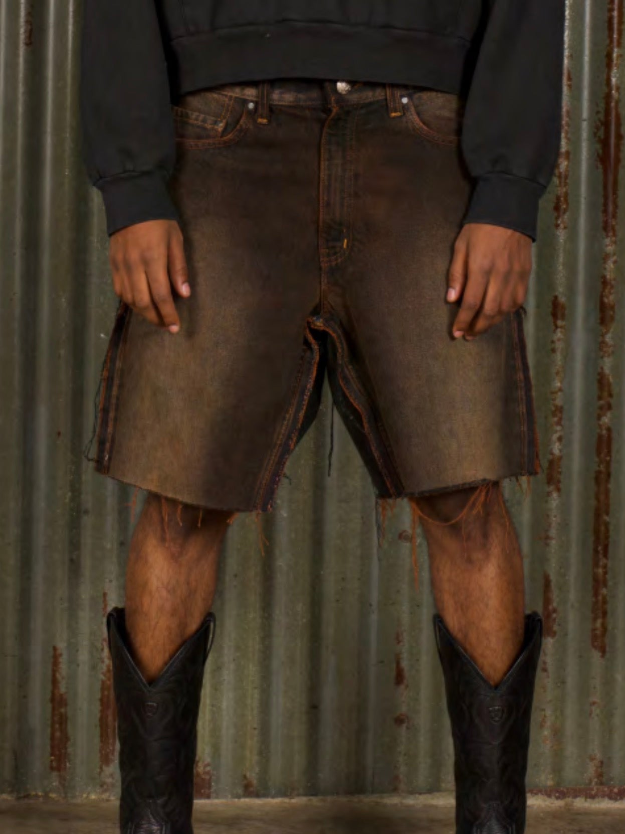 SWITCHBLADE DENIM SHORT - BROWN