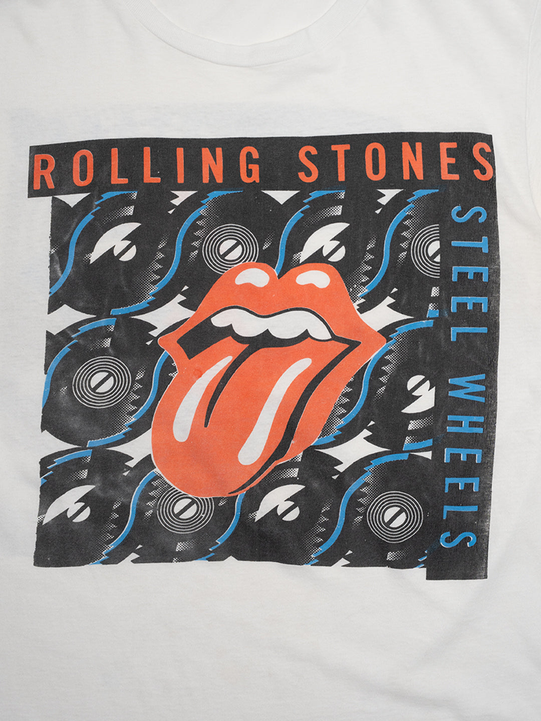 ROLLING STONES STEEL WHEELS close up