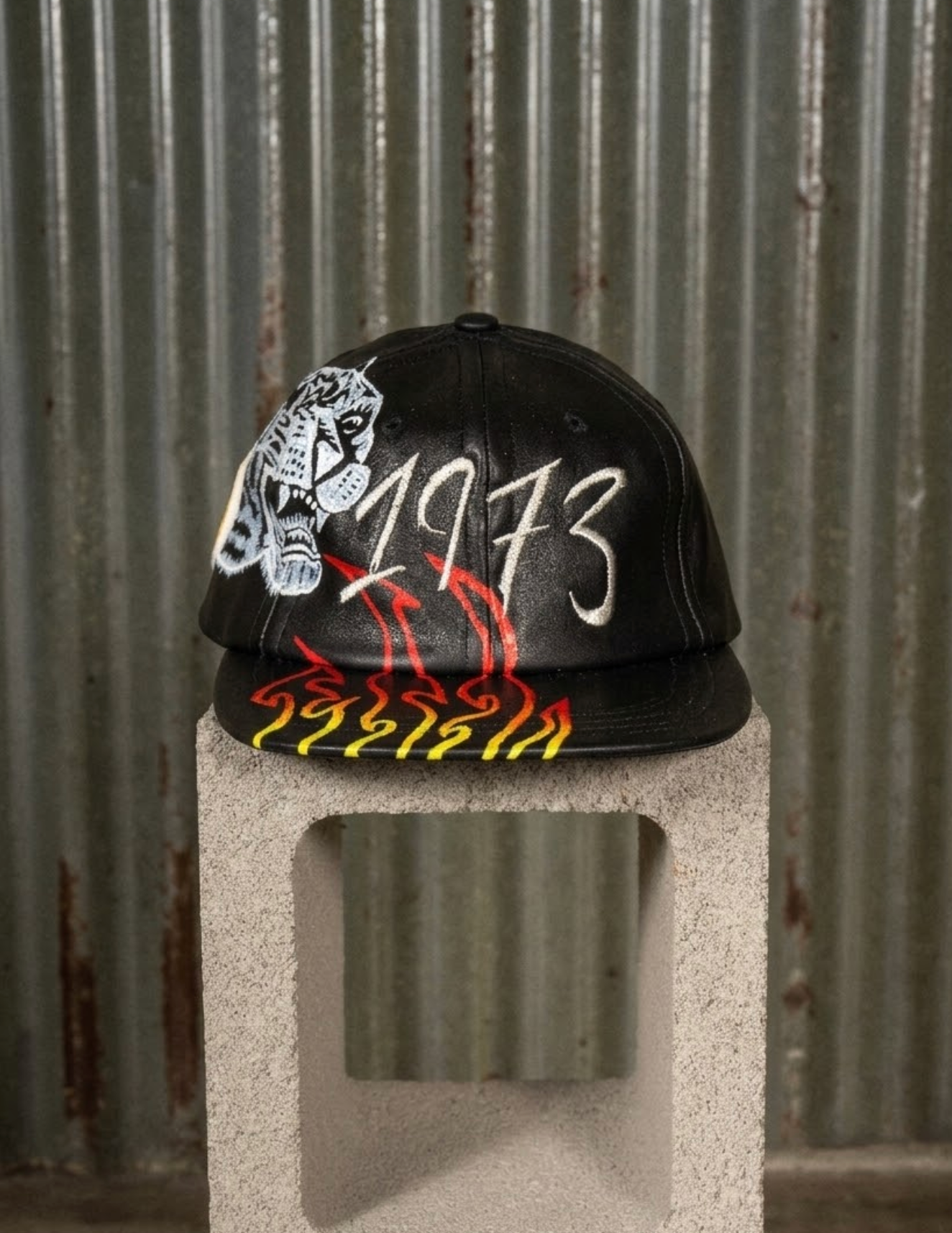 BORN II LIVE HAT
