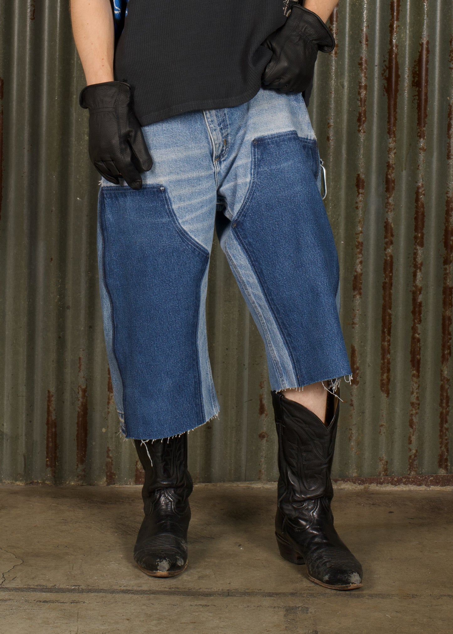 SHADOW DENIM SHORT - BLUE
