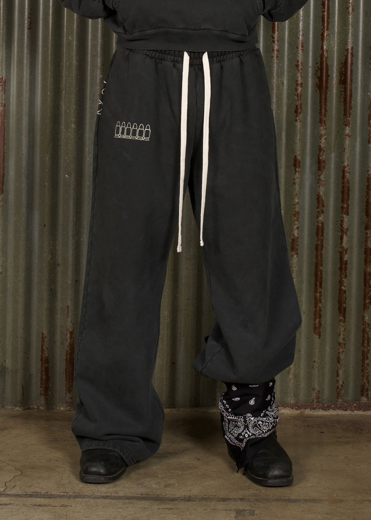 REVOLVER SWEATPANT - BLACK