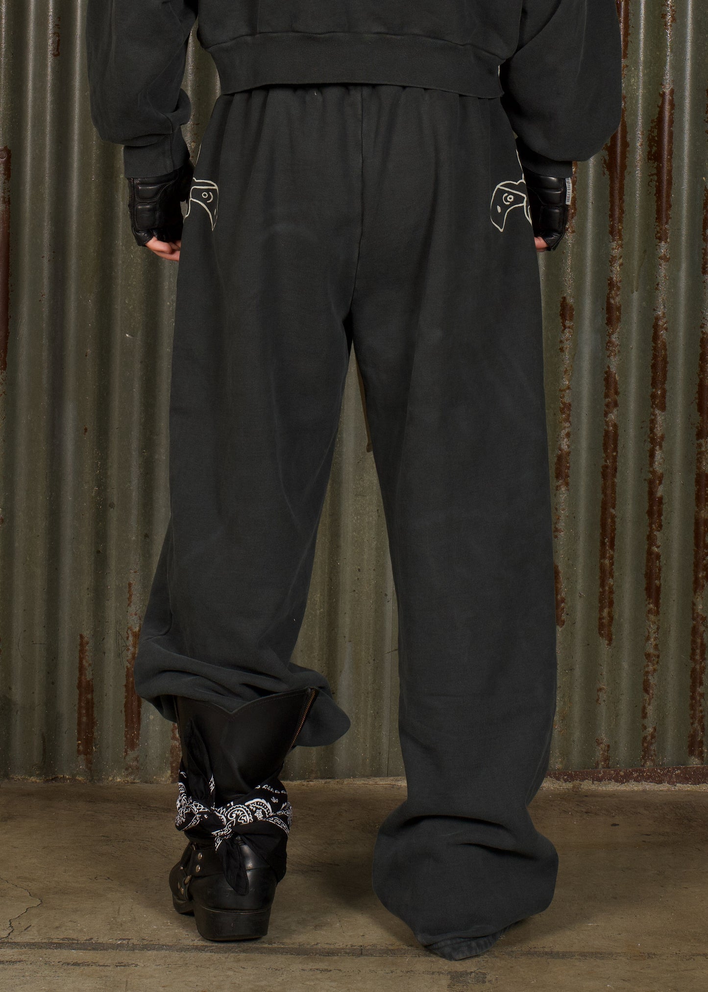 REVOLVER SWEATPANT - BLACK